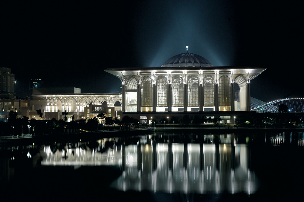 Tuanku Mizan Zainal Abidin Mosque