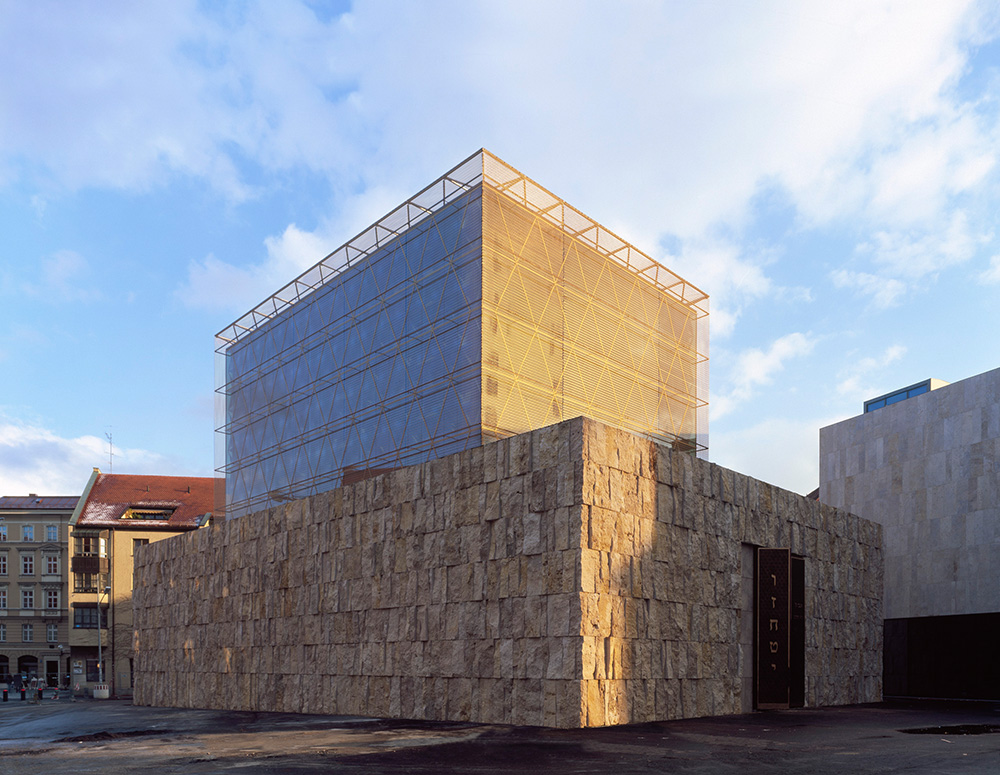 Ohel Jakob Synagogue